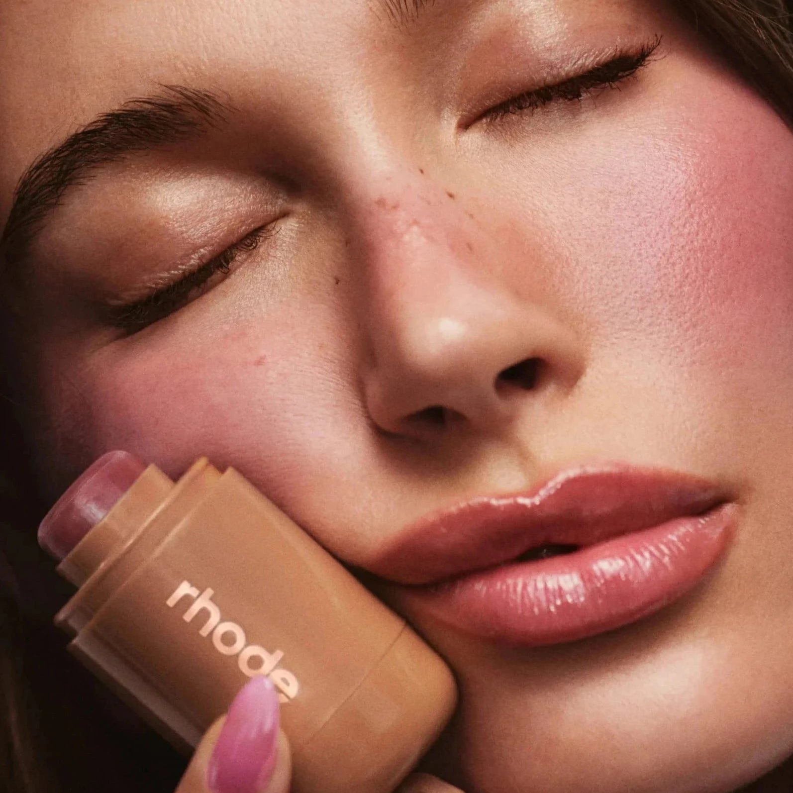 Rhode Sleepy Girl Pocket Blush 