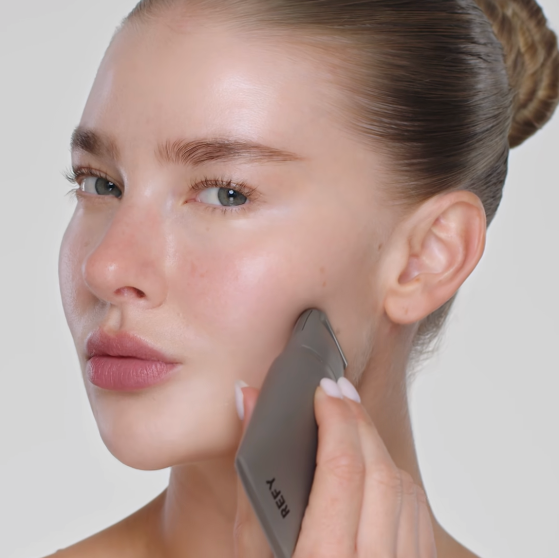 Refy Glow and Sculpt Primer